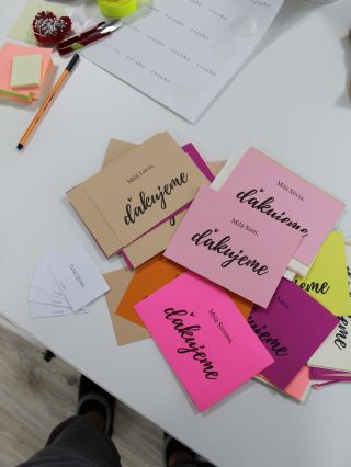 Malý throwback ✨ Kto je tu s nami od začiatkov a pamätá si na tieto naše ďakovné kartičky? Časy, kedy sme si mysleli, že...